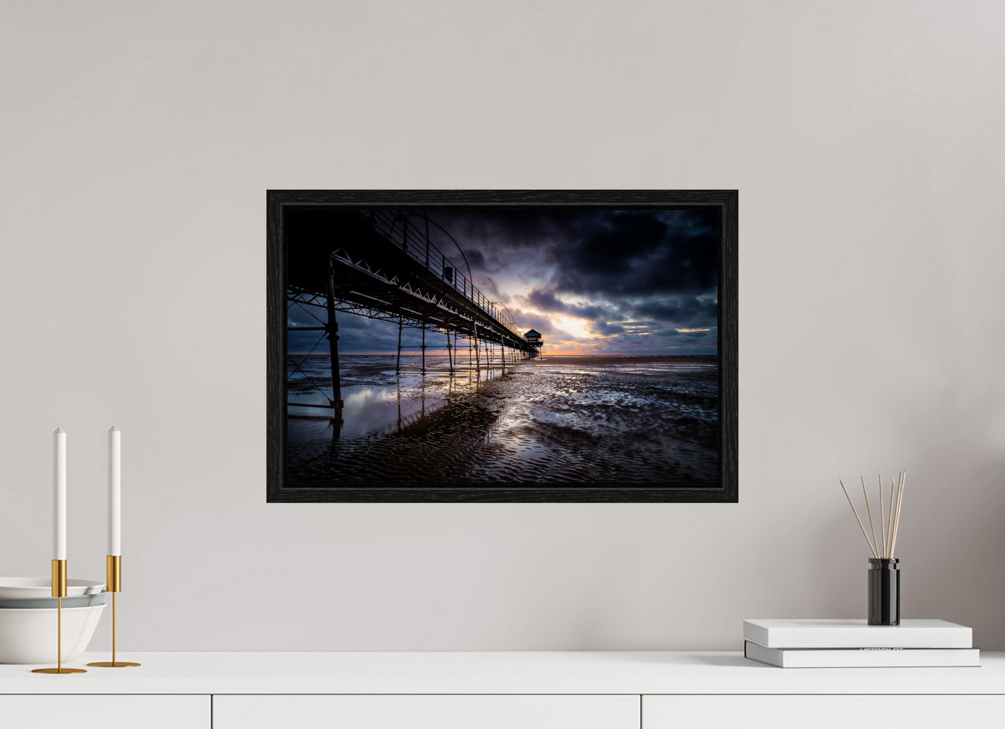 47.4 x 30 cm, Floater Frame Pier into the Storm